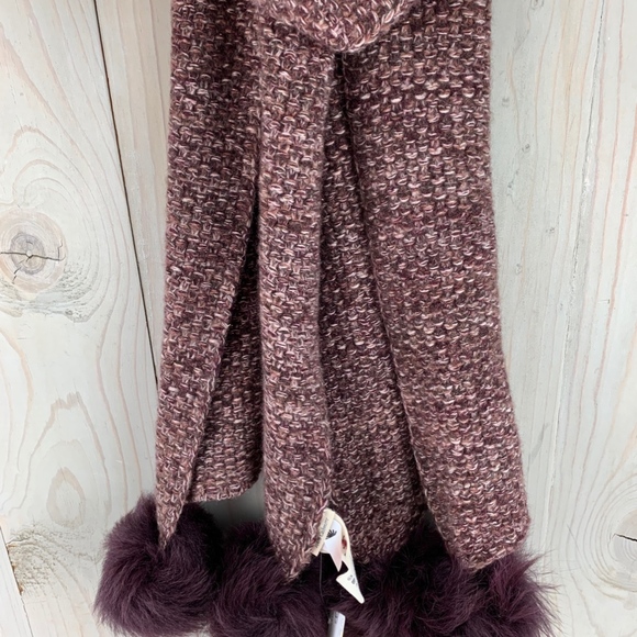 UGG QUATRO POM SCARF PURE CASHMERE AND TOSCANA POM - Picture 3 of 7